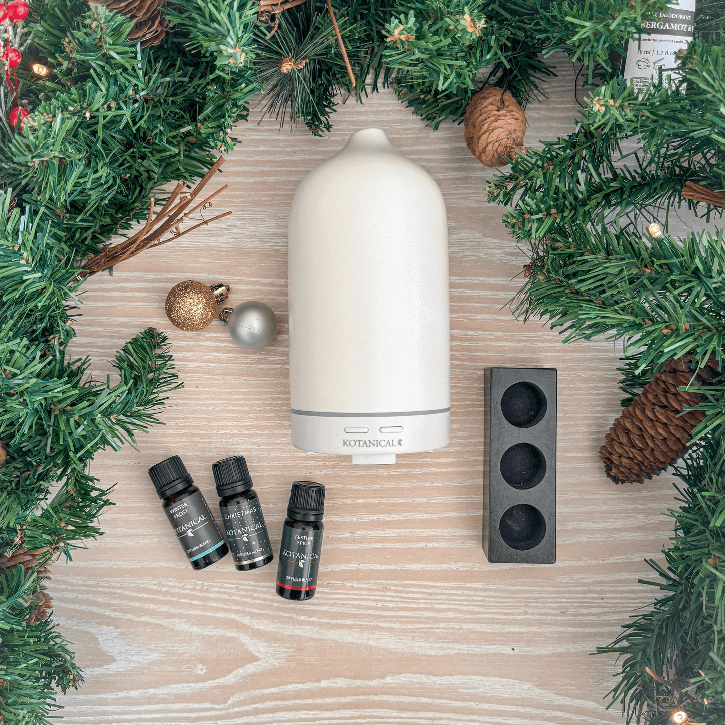 Festive Blends Diffuser Bundle with Oil Holder - White Diffuser